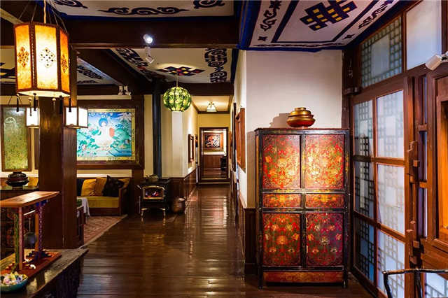 松贊綠谷山居的豐富收藏，宛如一家“藏文化博物館”